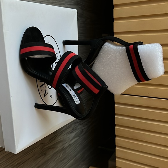 Steve Madden Black & Red Strappy Heels - Picture 2 of 5